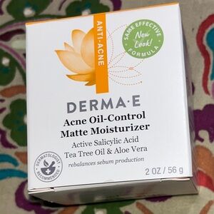 Acne Oil-Control Matte Moisturizer — White